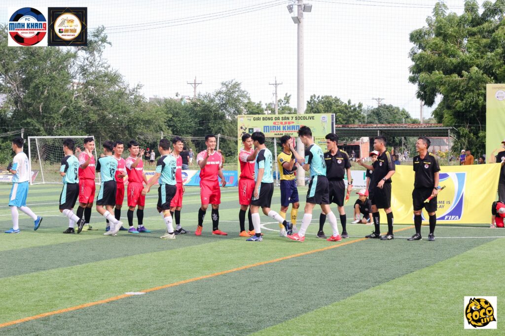 Kết quả bán kết 1: Tôm Thẻ Chân Trắng FC 0-0 Cafe Hưng FC (Penalty 3-2)