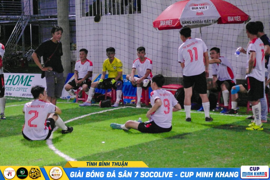 Hình ảnh đội bóng Phi Nguyễn FC tại Giải sân 7 Bình Thuận Socolive Cup Minh Khang