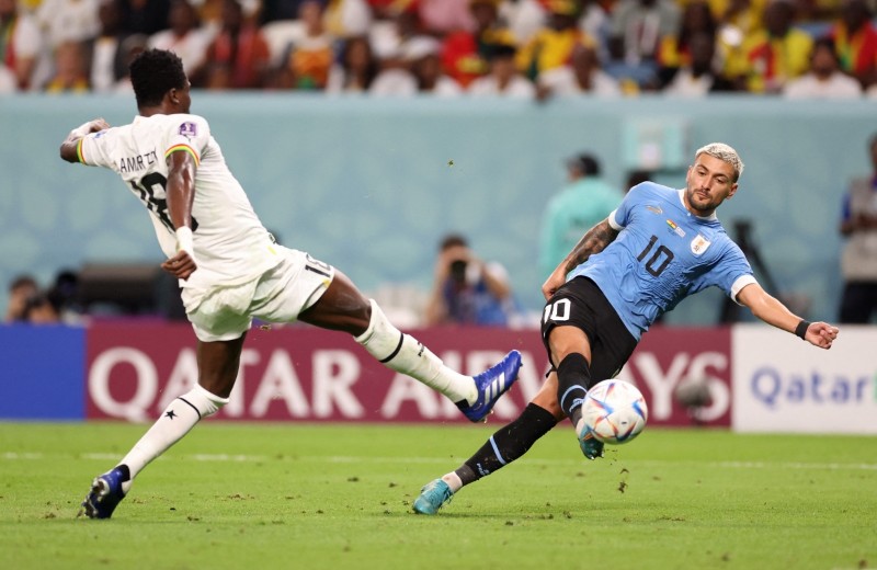Arrascaeta nâng tỷ số 2 - 0 trong trận đấu giữa Uruguay vs Ghana