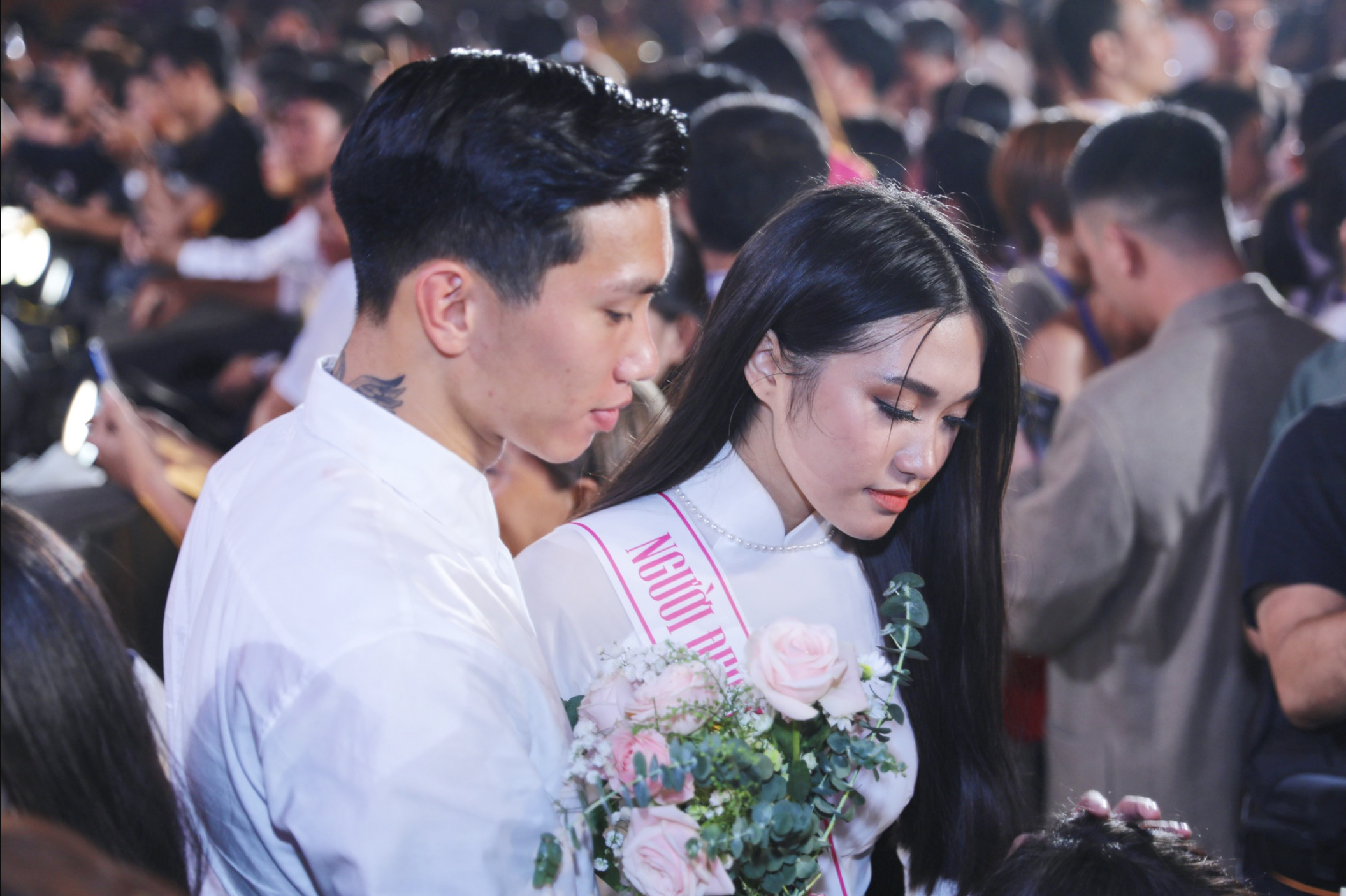 Tin đồn về chuyện hẹn hò của Doãn Hải My với sao nam đình đám của làng bóng đá - Đoàn Văn Hậu bắt đậu rộ lên từ lúc cả hai bị bắt gặp trong cuộc thi Hoa hậu Việt Nam 2020